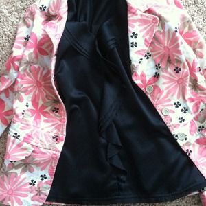 Adorable black ruffle blouse! Worn only once! S