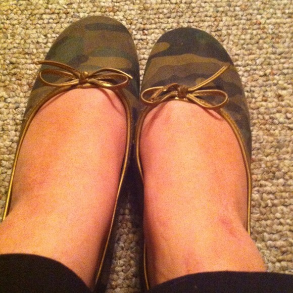 Camo ballet flats