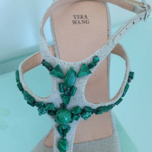 Vera Wand Sandals brand new 3 1/2" wooden heel - Picture 2 of 4