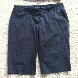 Black Bermuda shorts. Great condition!!