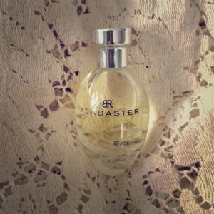 🌟🌟🎉SOLD🎉🌟🌟Banana Republic Alabaster Perfume