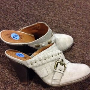 ✅Just Reduced✅Olive Green Mules