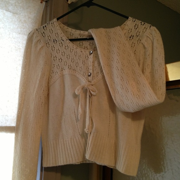 Sweater - Picture 3 of 3