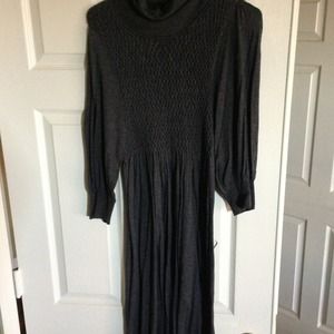 💥SOLD💥Max Studio Grey ribbed sweater dress.