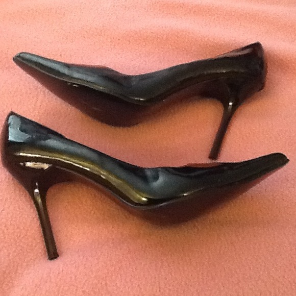 Sexy black pumps