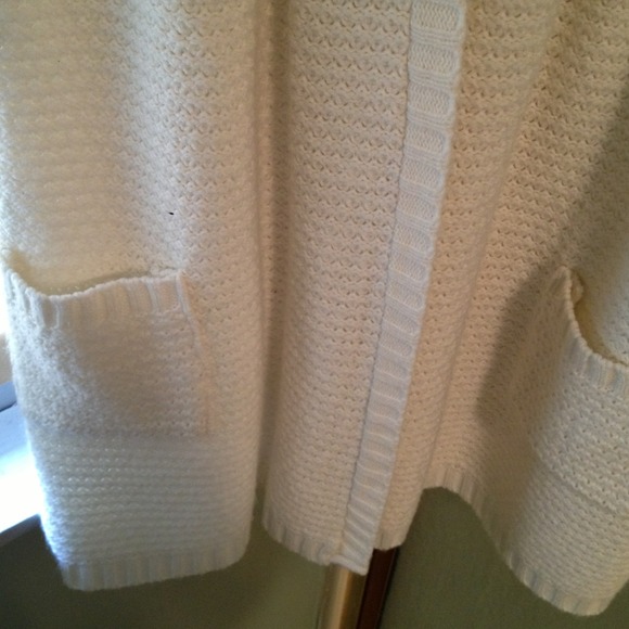 American Rag Sweater - Picture 3 of 4