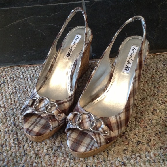 Size 11 American Eagle