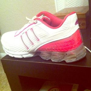 BRAND NEW! Hot pink & white Adidas Tennis Shoes!