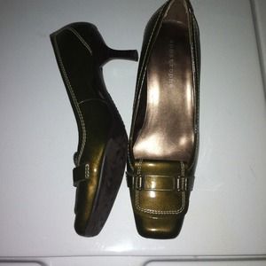 Army green patent leather heels size 10