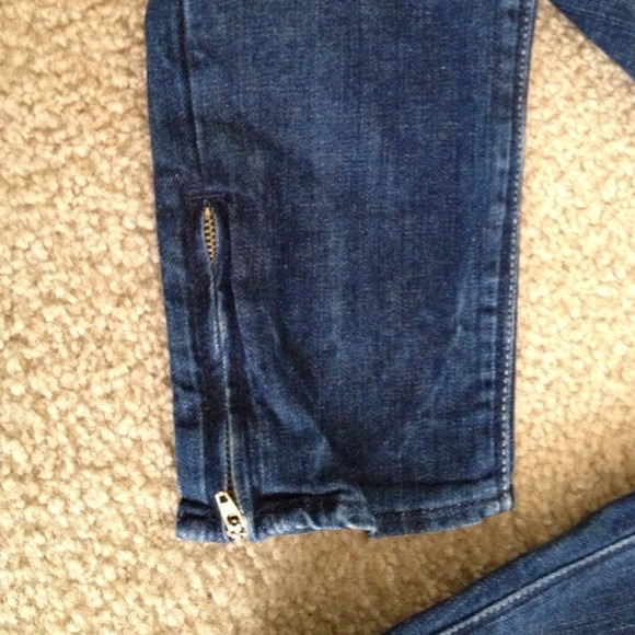 Denim - Picture 3 of 4