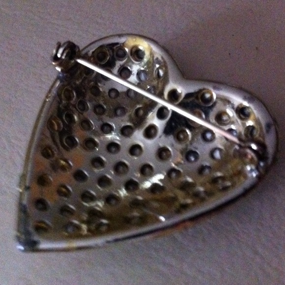 Designer Rhinestone Heart Pin - Picture 4 of 4