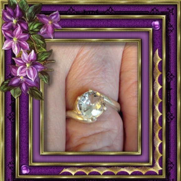 Pale blue round , ss , size 5