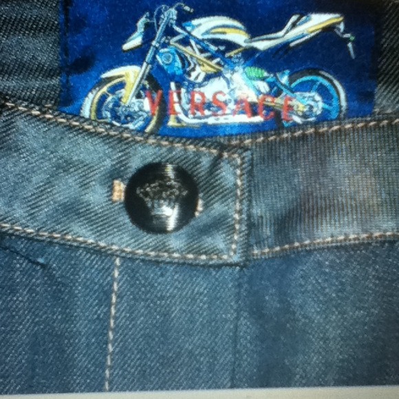 Versace Runway Cropped Patch Jeans - Picture 4 of 4