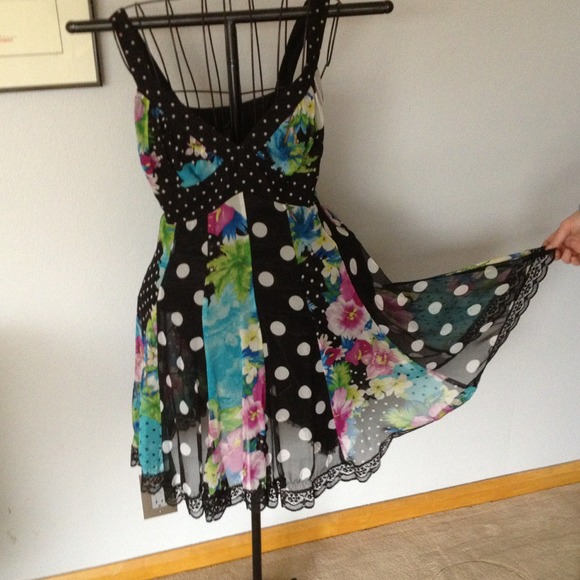 Multicolor...absolutely gorgeous dress. Runs small