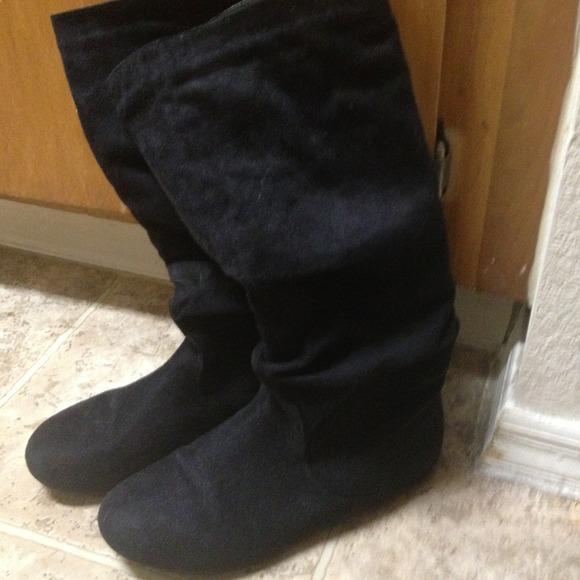 Black boots
