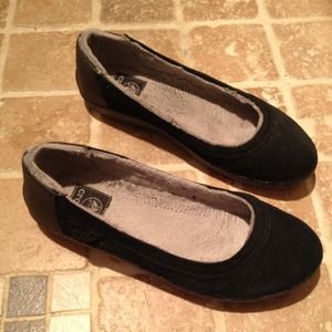 Crocs - black suede flats