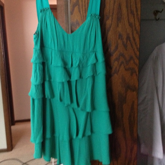 Bebe Green Party dress - Picture 2 of 4