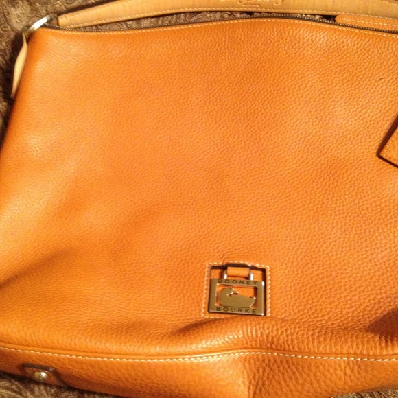 ✋On hold✋Camel color leather bag