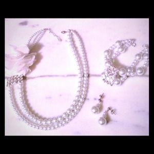 Pearl jewelry set