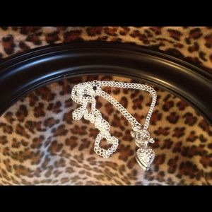 Heart charm necklace