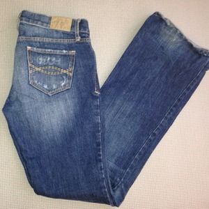 Abercrombie & Fitch "destroyed Emma jean"