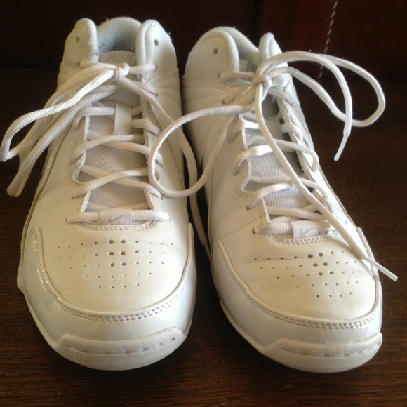 Great Nike shoes!!!