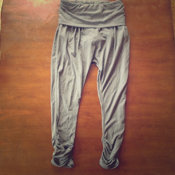 *Reserved* Lululemon Harem Crop