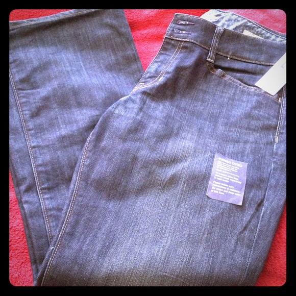 GAP Denim - Limited Edition Curvy Jeans GAP Denim - Limited Edition Curvy Jeans