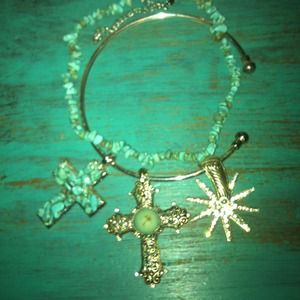 Jewelry lot 2 necklaces and 3 charms