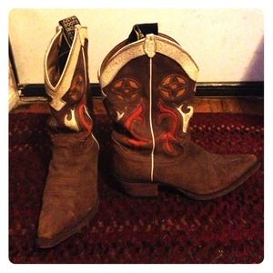 Justin Boots cowboy boots