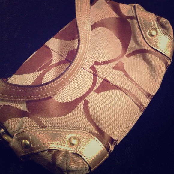 Authentic Coach purse 💥"SOLD"💥