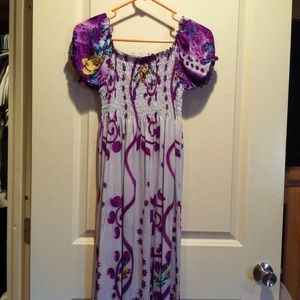 ⚡️REDUCED⚡️Long on or off shoulder dress.