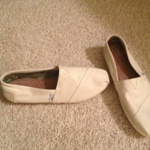 Bnwot toms original canvas shoe