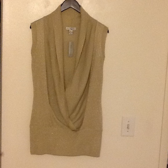 Steve Madden gold cross cross sweater vest - Picture 2 of 2