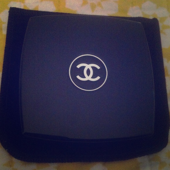 SOLD Chanel Kaska Beige Eyeshadow Quad