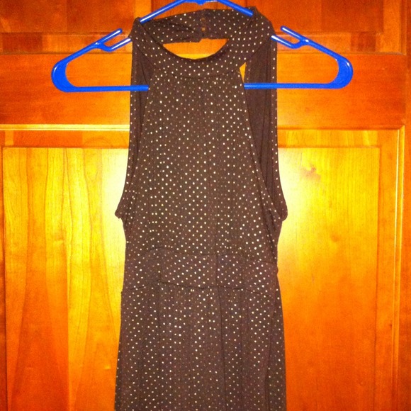 6 Degrees Sleeveless Shirt - Size Medium