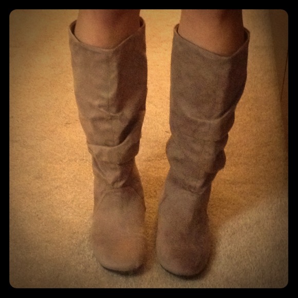 SOLD Lovely Suede & Tan Slouchy Boots SOLD