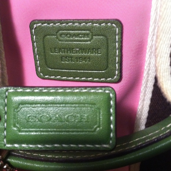 🌟Coach-  pink and brown hand bag - Picture 2 of 4