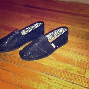 TOMS Women's Black Glitter Shoes.