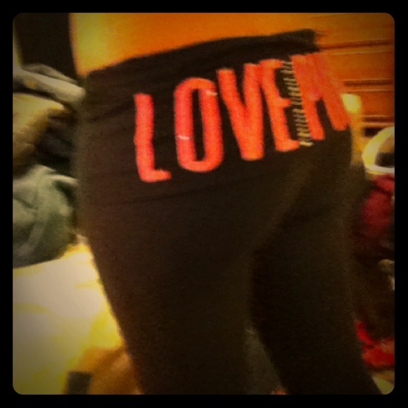 Another picture with my Victoria secret yoga pants - Picture 1 of 1