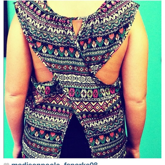 Top - Picture 2 of 2