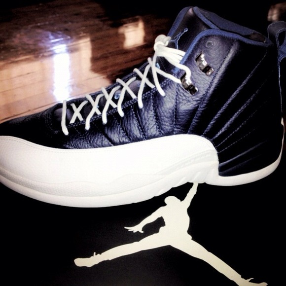 Air Jordan Retro 12 Obsidian White French Blue