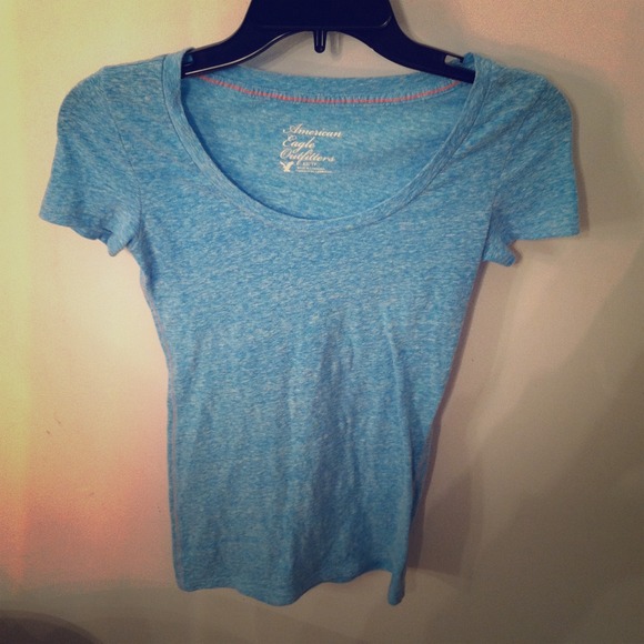 SOLD American Eagle heather tee