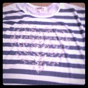 Striped Flow shirt with heart design