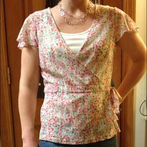 ✨Sold✨Cute spring top 🐣