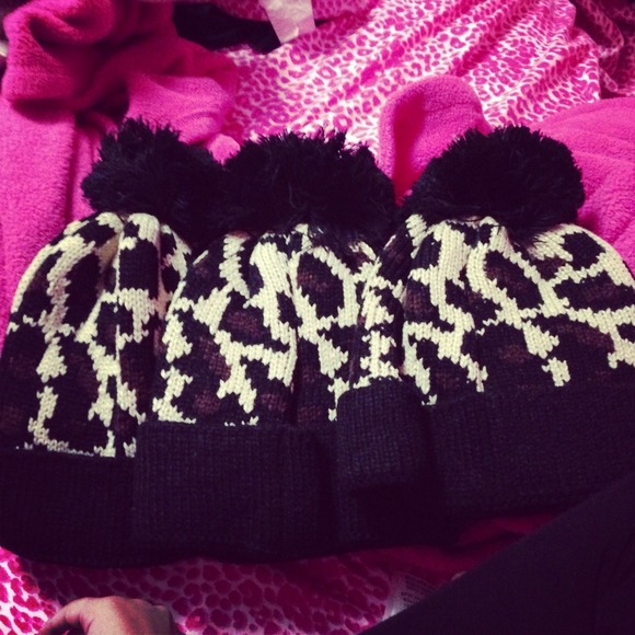 CHEETAH BEANIE'