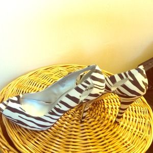 Zebra heels