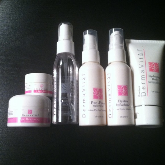 Derma wand derma vital cream set.