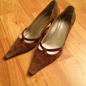 SOLD!!! Max de Carlo heels