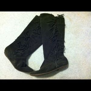 Reduced!! 🚫steve Madden Arizona flat fringe boots